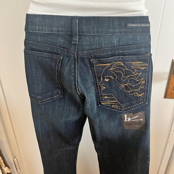 NWT | Citizens of Humanity Low Waist Flare Jeans!! - Picture 7 of 8